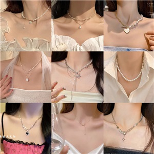 Baroque Pearl Necklace Jewelry Women's Versatile Wholesale Niche Design Beaded Clavicle Chain Dopamine Accessories New Arrivals