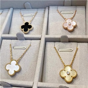 High version four-leaf clover necklace female 18K gold white mother-of-pearl red agate double-sided clover pendant clavicle chain wholesale