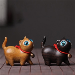 Wooden creative curious kitten desktop decoration handle piece cute bell cat small gift night market live broadcast