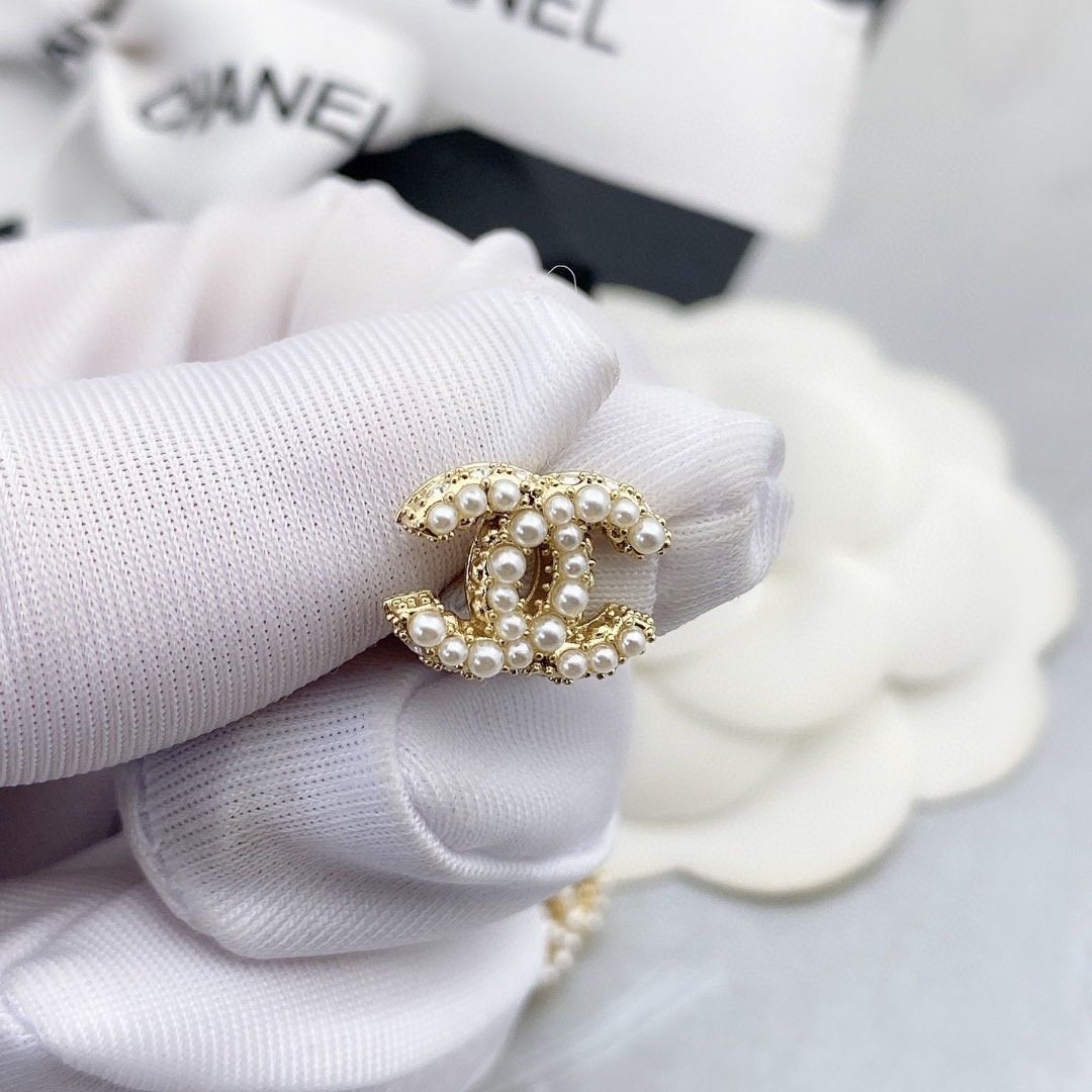  Sparkling Crystal Stud Earrings – Premium Replica, Original Specification, High-End Custom